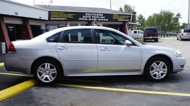 Chevrolet Impala 2dr Reg Cab 140.5 4WD ST Sedan