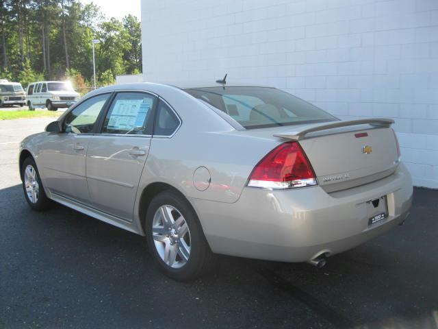 Chevrolet Impala 2012 photo 3