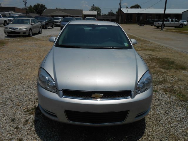 Chevrolet Impala 2dr Reg Cab 140.5 4WD ST Sedan