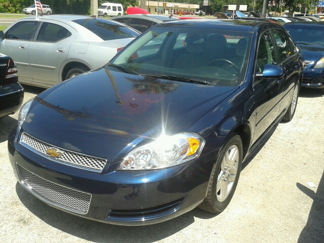 Chevrolet Impala 2dr Reg Cab 140.5 4WD ST Sedan