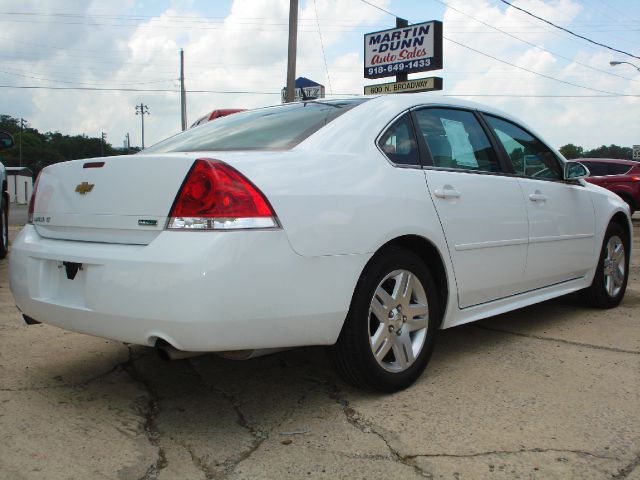 Chevrolet Impala 2dr Reg Cab 140.5 4WD ST Sedan