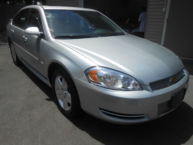 Chevrolet Impala 2dr Reg Cab 140.5 4WD ST Sedan