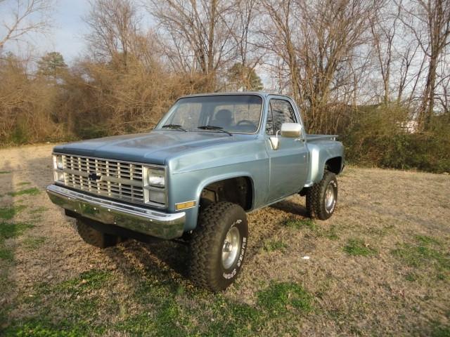 Chevrolet K10 1983 photo 1