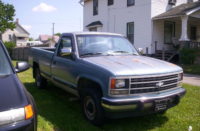 Chevrolet K1500 1988 photo 2