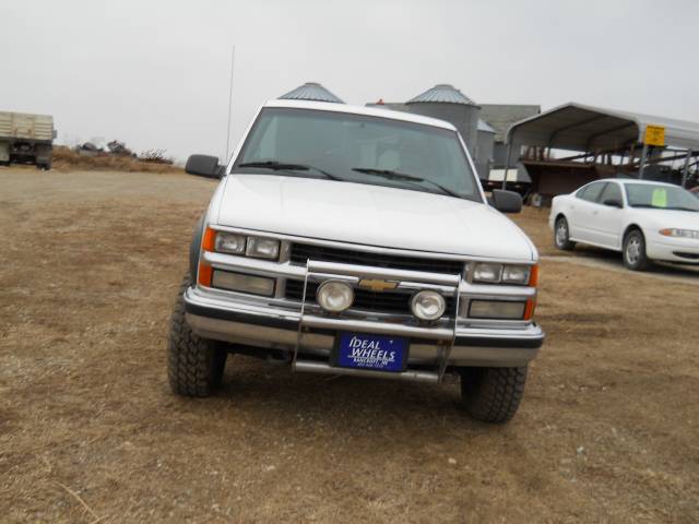 Chevrolet K1500 1988 photo 2