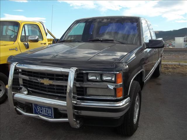 Chevrolet K1500 Base Pickup