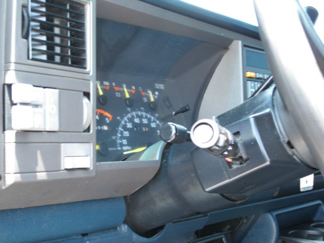 Chevrolet K1500 1994 photo 2