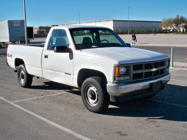 Chevrolet K1500 1995 photo 2