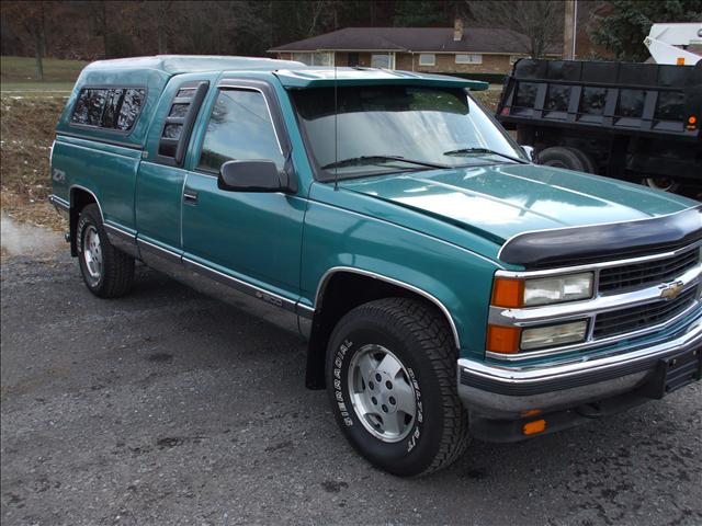 Chevrolet K1500 1995 photo 2