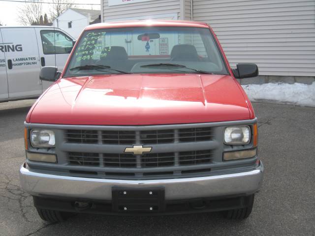 Chevrolet K1500 Base Pickup