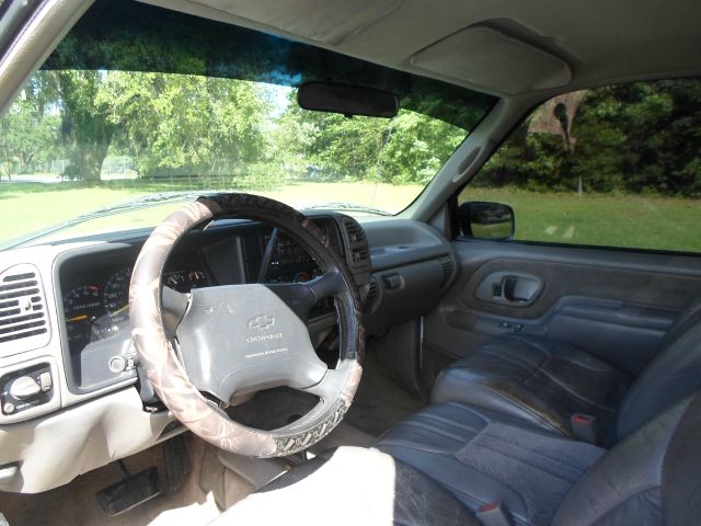 Chevrolet K1500 1996 photo 1