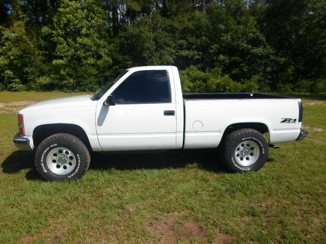 Chevrolet K1500 1996 photo 2