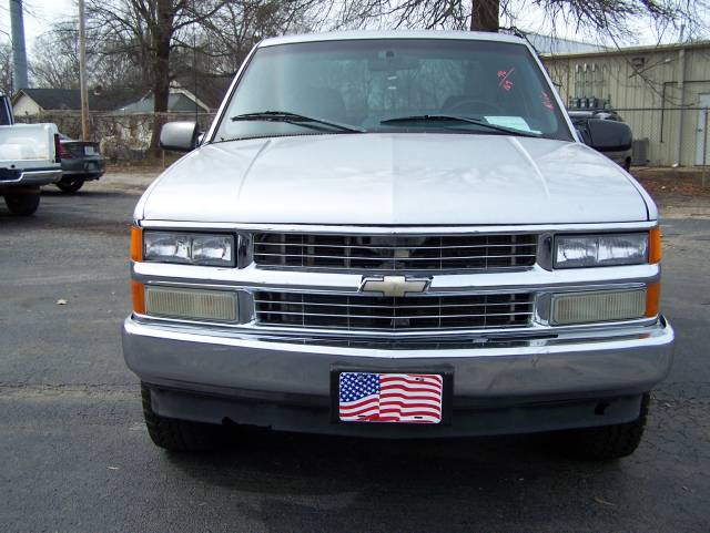 Chevrolet K1500 1996 photo 2