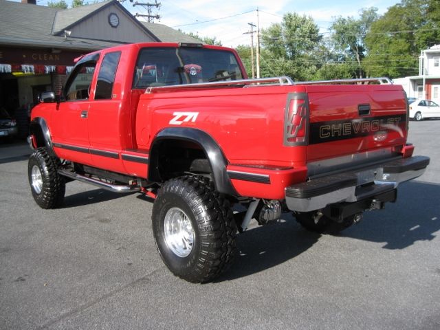 Chevrolet K1500 1997 photo 2