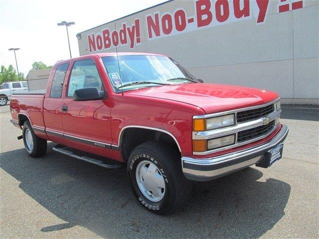 Chevrolet K1500 1997 photo 2