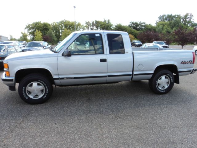 Chevrolet K1500 1997 photo 2