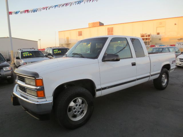 Chevrolet K1500 1998 photo 1