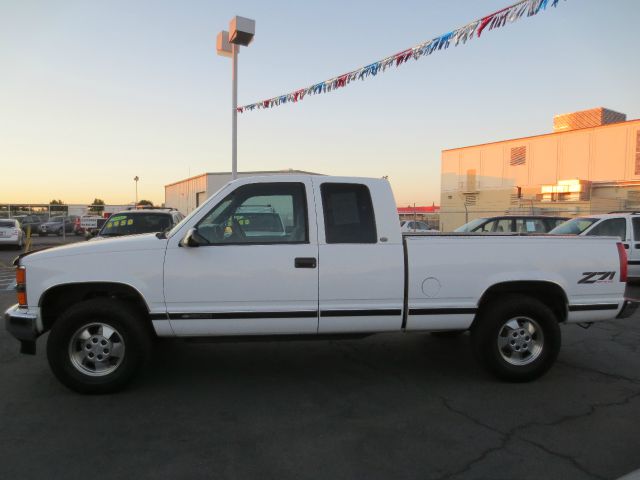 Chevrolet K1500 1998 photo 2