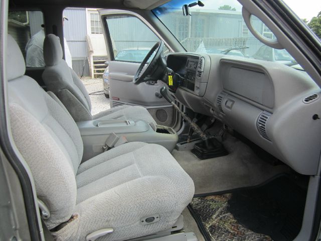 Chevrolet K1500 1998 photo 2