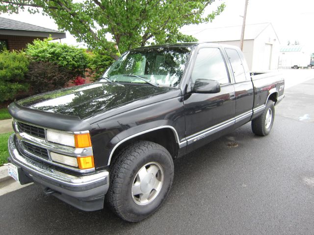 Chevrolet K1500 1998 photo 2