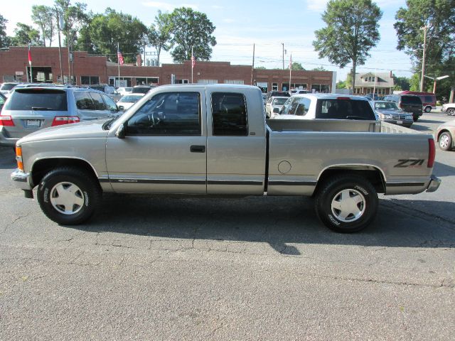 Chevrolet K1500 1998 photo 2