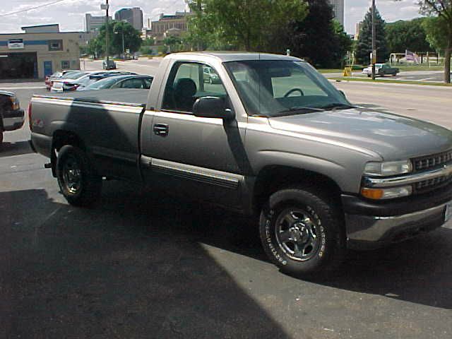 Chevrolet K1500 1999 photo 2