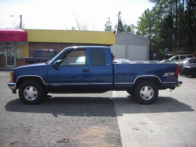 Chevrolet K1500 1999 photo 2