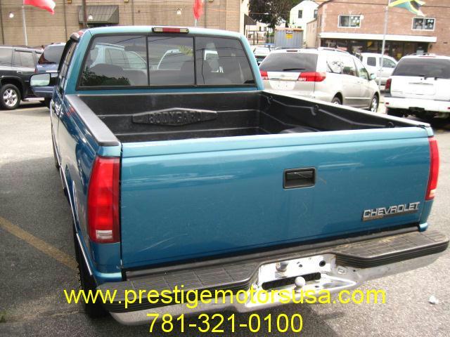 Chevrolet K1500 1999 photo 2