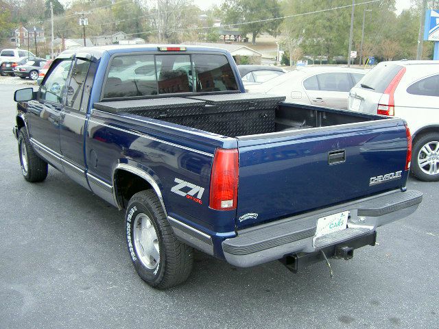 Chevrolet K1500 1999 photo 2