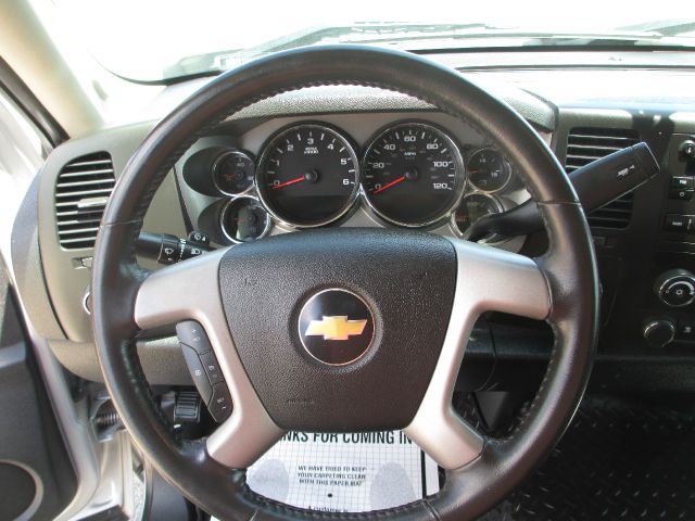 Chevrolet K1500 2010 photo 15