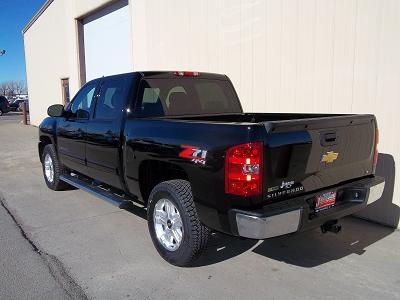 Chevrolet K1500 2011 photo 2