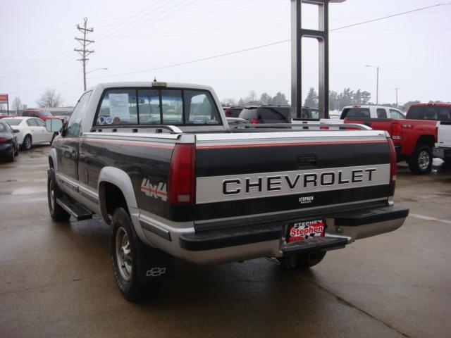 Chevrolet K2500 1989 photo 2