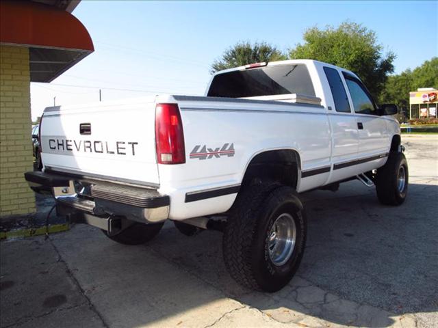 Chevrolet K2500 1995 photo 2