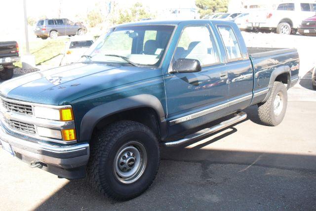 Chevrolet K2500 1998 photo 2