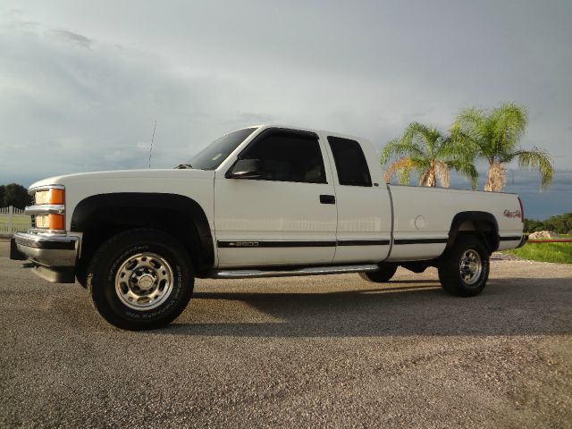 Chevrolet K2500 1998 photo 3