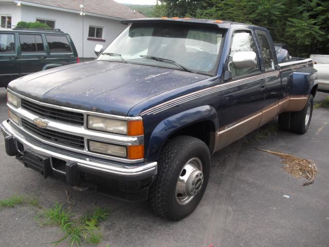 Chevrolet K3500 Base Pickup