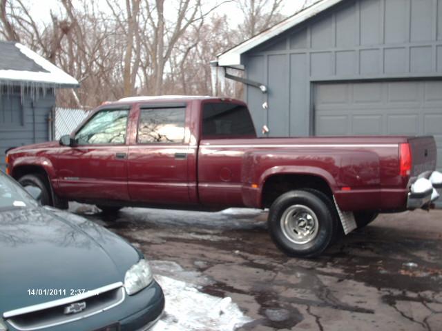 Chevrolet K3500 Base Pickup