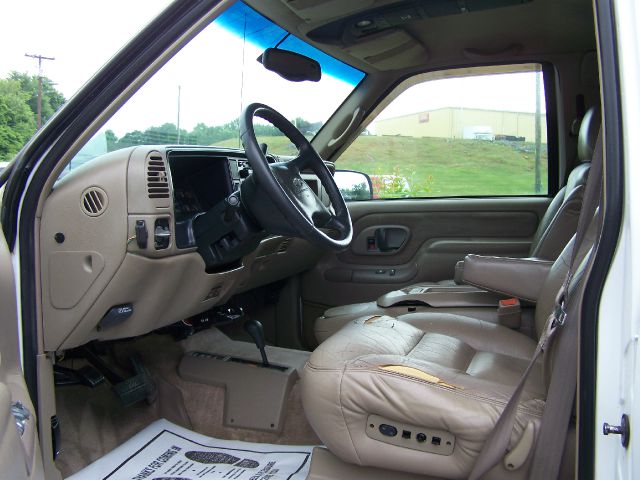 Chevrolet K3500 1999 photo 3