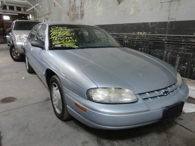 Chevrolet Lumina 1997 photo 3