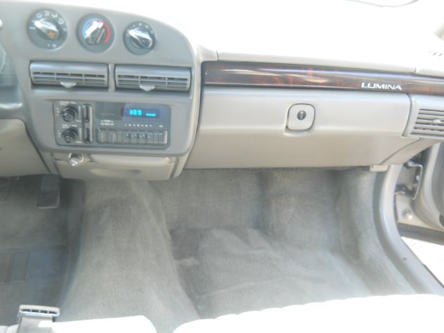 Chevrolet Lumina 1998 photo 1