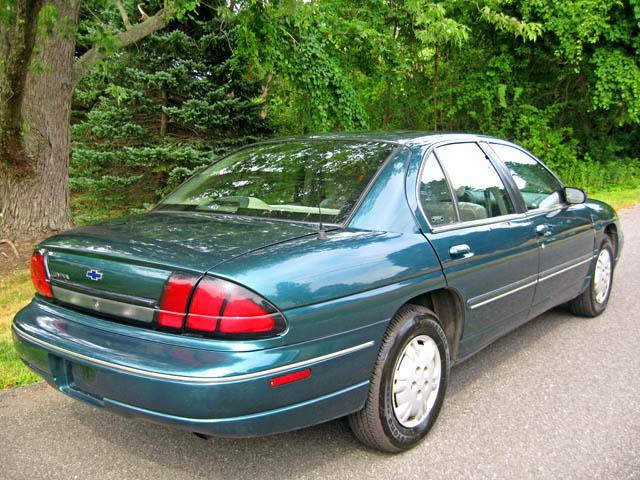 Chevrolet Lumina 2000 photo 1