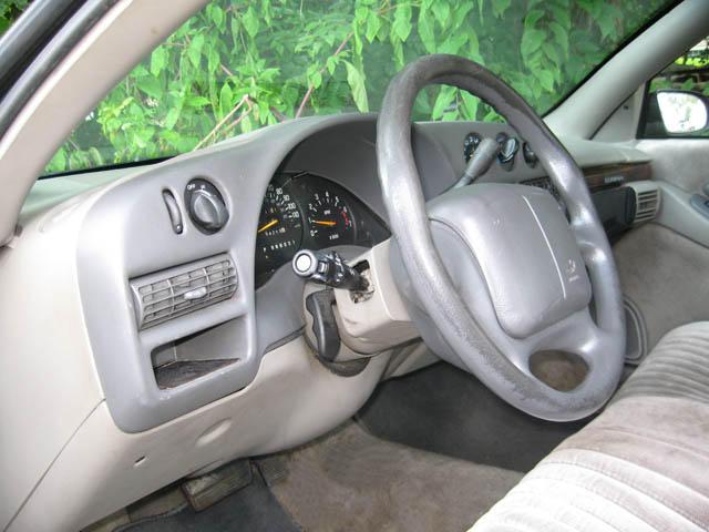 Chevrolet Lumina 2000 photo 3