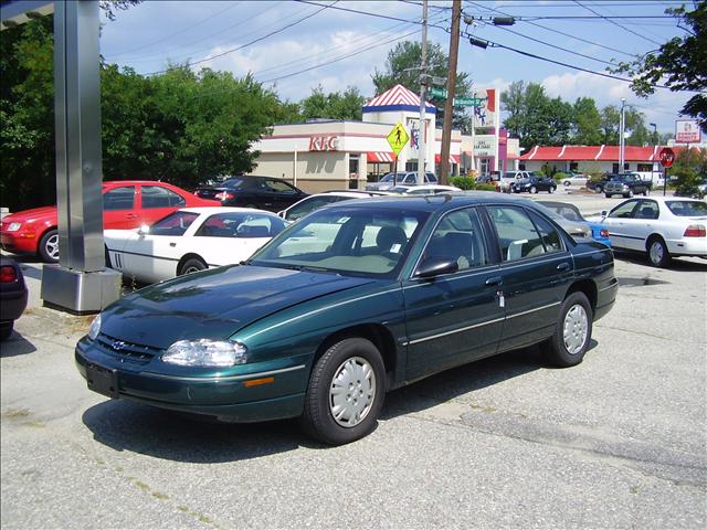 Chevrolet Lumina Base Sedan