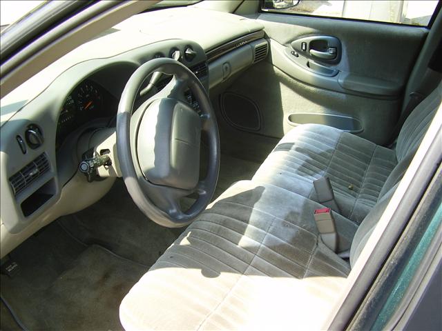 Chevrolet Lumina 2000 photo 2