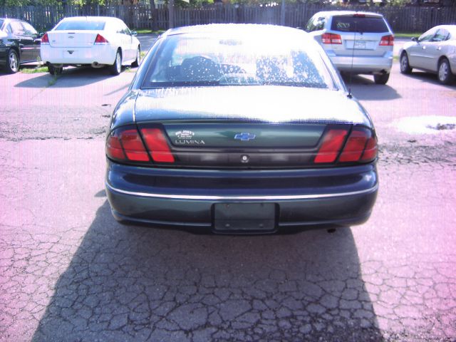 Chevrolet Lumina 2001 photo 0