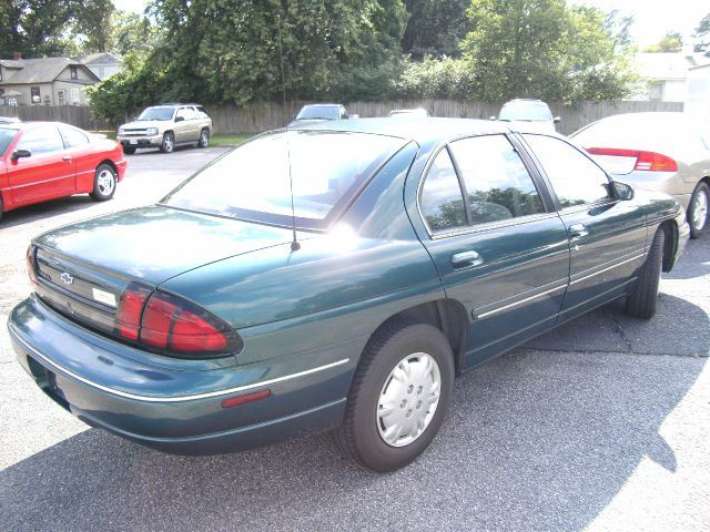 Chevrolet Lumina 2001 photo 2