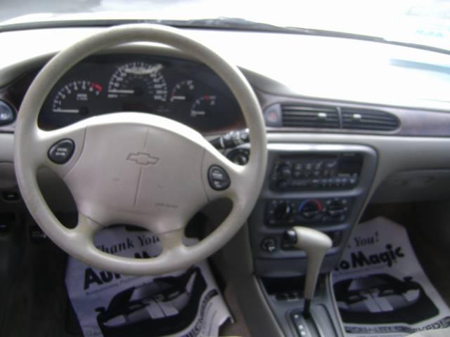 Chevrolet Malibu 1997 photo 3