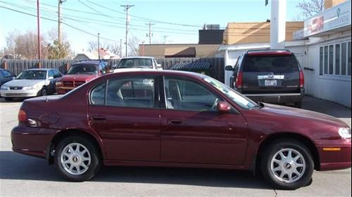 Chevrolet Malibu 1997 photo 2