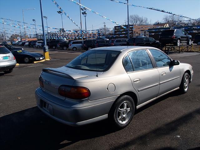 Chevrolet Malibu 1998 photo 2