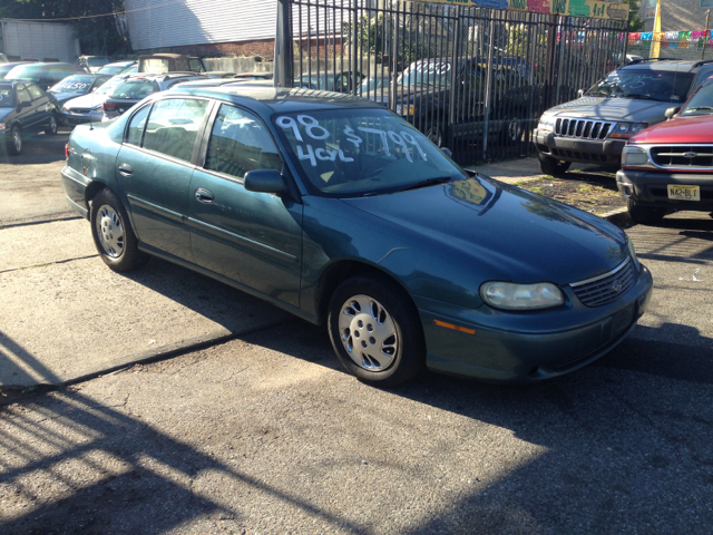 Chevrolet Malibu 1998 photo 3